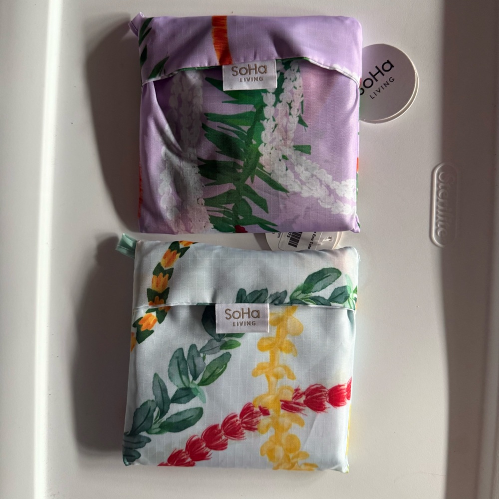 SoHa Living Flower Lei Reusable Packable Bags